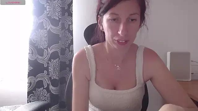 RosieHayes from StripChat is Freechat