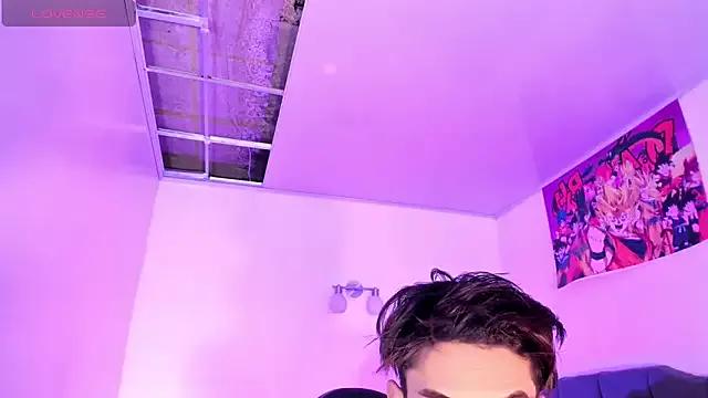 Rossedewitt_ from StripChat is Freechat