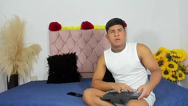 Rossel_luigi2609 from StripChat is Freechat