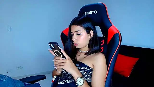 Check-out our cam rooms range and converse on a personal level with our delicious livecams streamers, showing off their spicy curves and toys.
