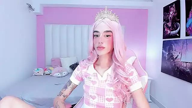 Rreginax from StripChat is Freechat