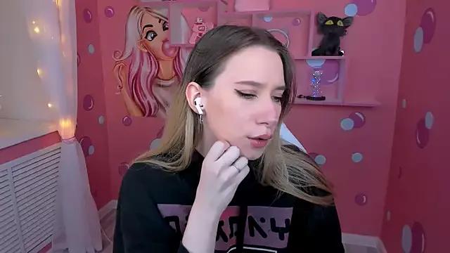 Check-out our cam rooms range and converse on a personal level with our delicious livecams streamers, showing off their spicy curves and toys.