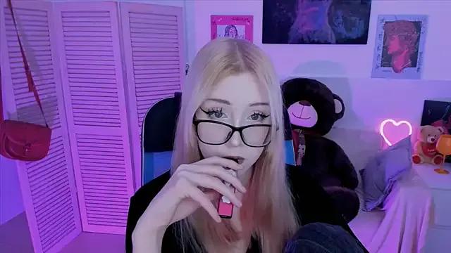 RubyBennett from StripChat is Freechat