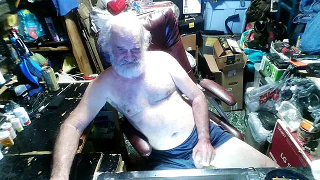 Photos of russtee from StripChat is Freechat