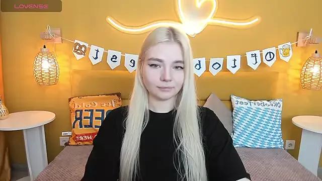 RuthBryant from StripChat is Freechat
