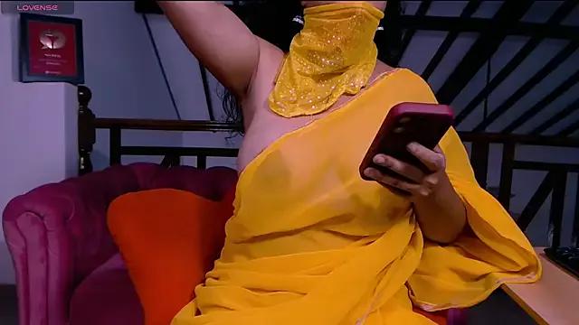Ruvi_Queen from StripChat is Freechat