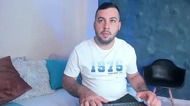 Ryu_Martina from StripChat is Freechat