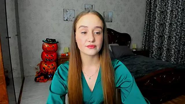 SabrinaCandi from StripChat is Freechat