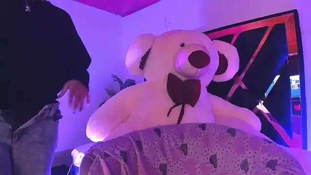 Check-out our cam rooms range and converse on a personal level with our delicious livecams streamers, showing off their spicy curves and toys.