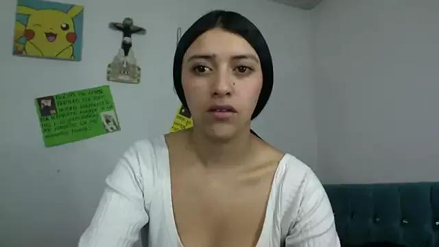 Saki_Lulu from StripChat is Freechat
