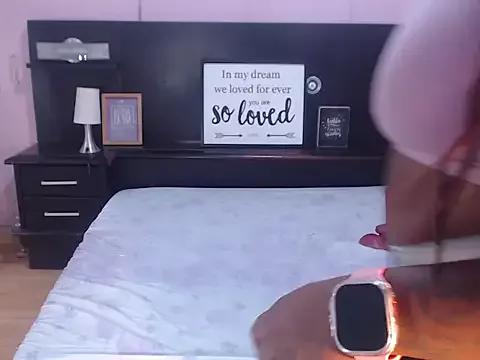 Sam_Blue from StripChat is Freechat