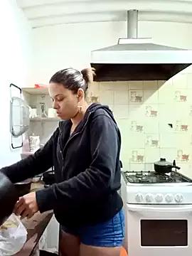 Samanta_Taylor from StripChat is Freechat