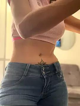 Samantha_bigboobs from StripChat