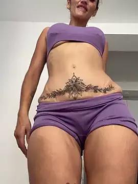 Samantha_bigboobs from StripChat