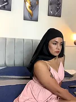 Samara_Hadi_ from StripChat is Freechat