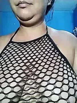 SamiBoobsxx from StripChat is Freechat