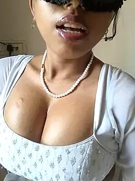 sandy_naughty from StripChat is Freechat