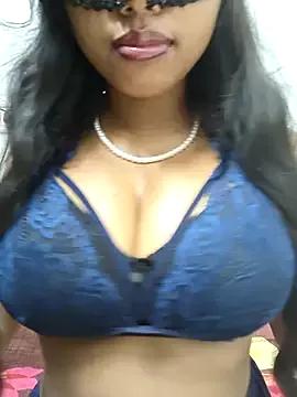 sandy_naughty from StripChat is Freechat