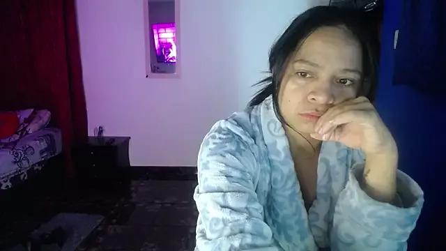 Sara_cute92 from StripChat is Freechat