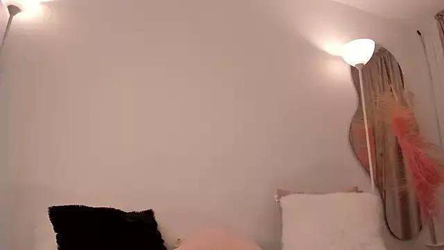 Sara_Miller4 from StripChat is Freechat