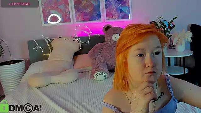Check-out our cam rooms range and converse on a personal level with our delicious livecams streamers, showing off their spicy curves and toys.