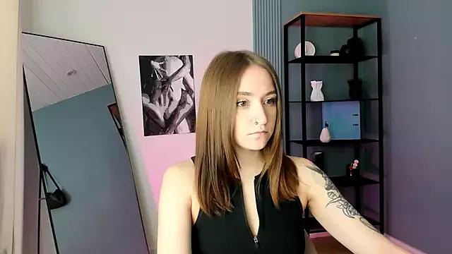 sara_rossery from StripChat is Freechat