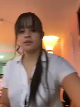 SaraaBlonde from StripChat is Freechat