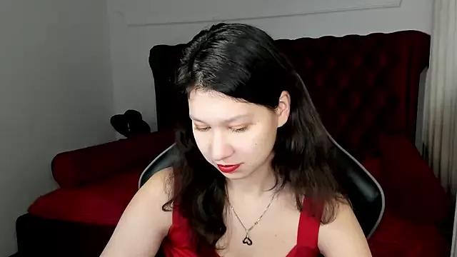 SaraDenars from StripChat is Freechat