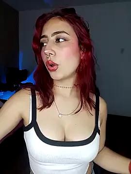 Sarah_lark from StripChat is Freechat