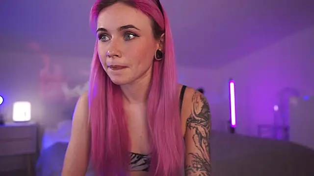 Check-out our cam rooms range and converse on a personal level with our delicious livecams streamers, showing off their spicy curves and toys.