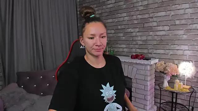 Check-out our cam rooms range and converse on a personal level with our delicious livecams streamers, showing off their spicy curves and toys.