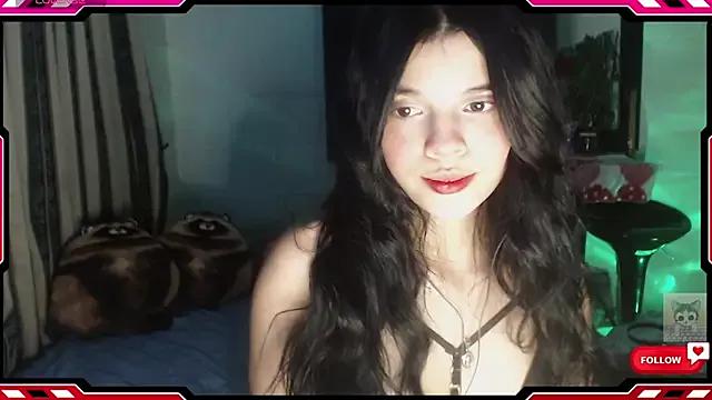 Check-out our cam rooms range and converse on a personal level with our delicious livecams streamers, showing off their spicy curves and toys.