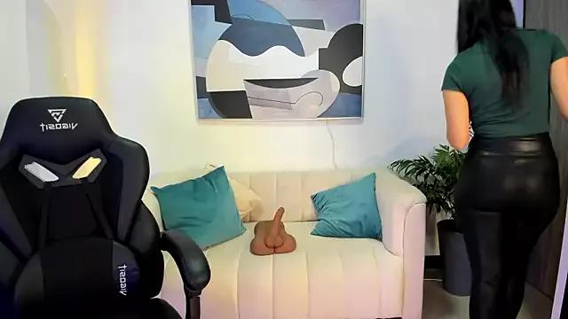 SaraParker_ from StripChat is Freechat