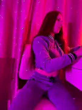 Scarlett_cambell from StripChat is Freechat