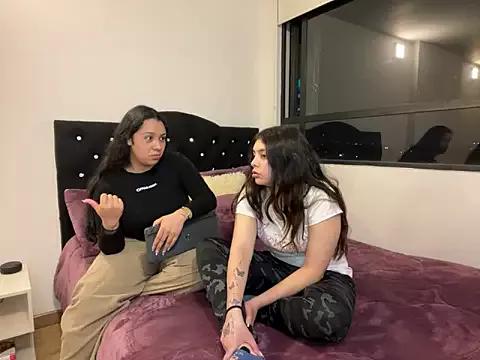 Scarlett_Jazmin from StripChat is Freechat