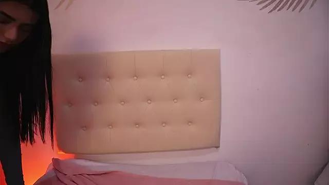 Scarlett_Keller from StripChat is Freechat