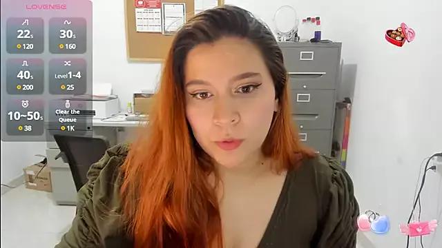 secretarysquirt from StripChat is Freechat