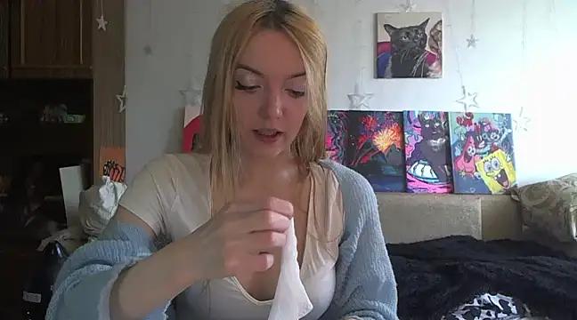 SecretSophia from StripChat is Freechat