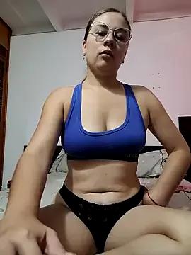 selena_gomez2 from StripChat is Freechat