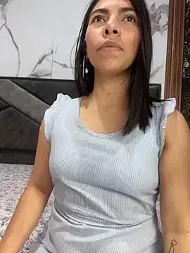 SelenaBelle from StripChat is Freechat