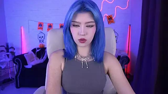 Check-out our cam rooms range and converse on a personal level with our delicious livecams streamers, showing off their spicy curves and toys.