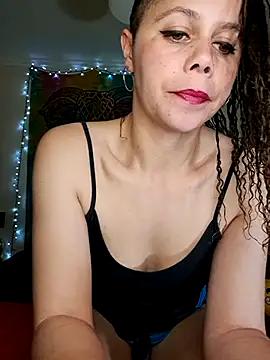 Selina_the_kitty from StripChat is Freechat