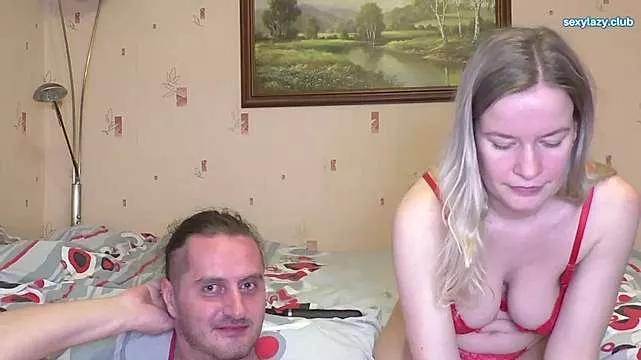 Sexxylazzy from StripChat
