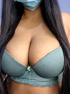 Sexy-lily from StripChat is Freechat