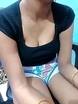 Sexy-Pinky from StripChat is Freechat