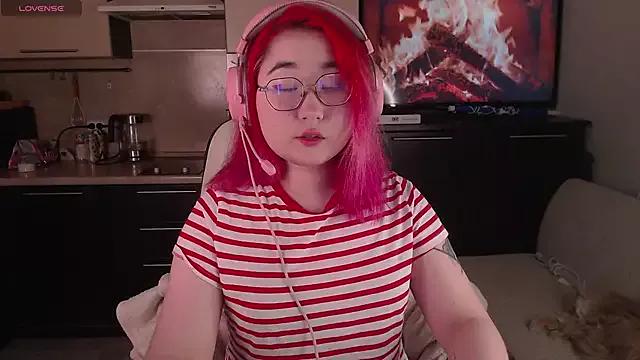 sexy_asian from StripChat is Freechat