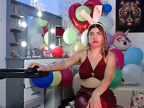 Check-out our cam rooms range and converse on a personal level with our delicious livecams streamers, showing off their spicy curves and toys.