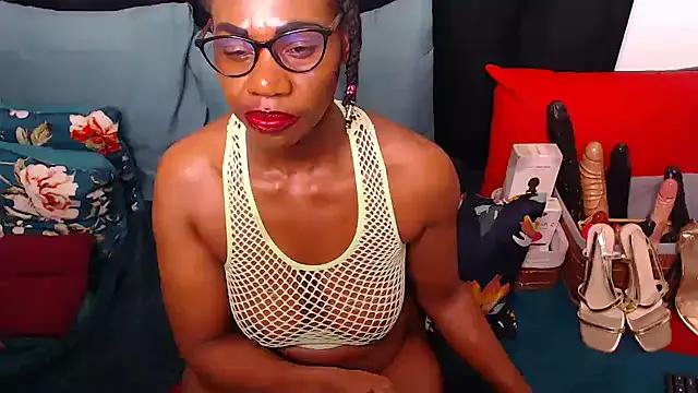 sexybootylicious from StripChat is Freechat