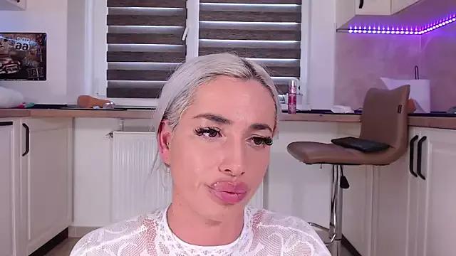 SexyElisabeth from StripChat is Freechat