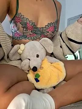 Check-out our cam rooms range and converse on a personal level with our delicious livecams streamers, showing off their spicy curves and toys.